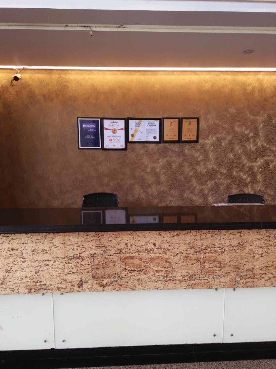 Hotel Rock Regency Toranagallu Екстериор снимка